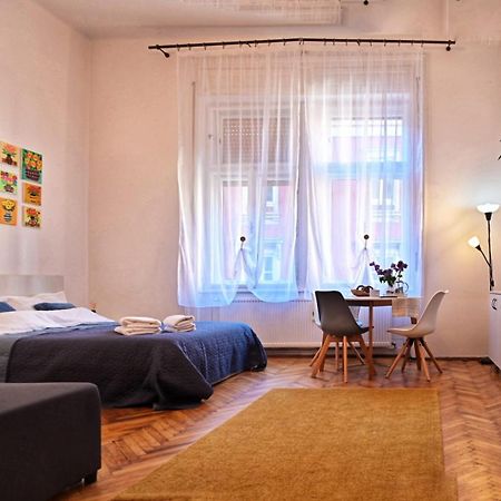 Travel And Music Apartment Timisoara Luaran gambar